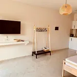 Nikludin & Holiday home *