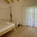Nikludin & Λαγανάς