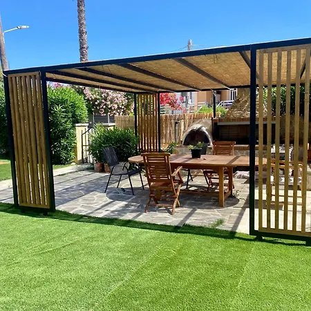 Nikludin & Ferienhaus *