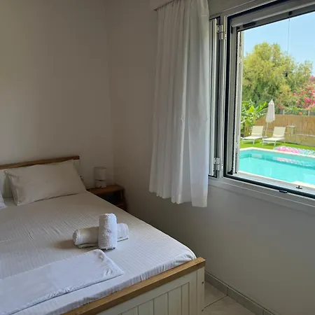 Ferienhaus Nikludin & Laganas