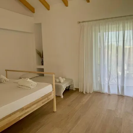Nikludin Suites&studios Laganas