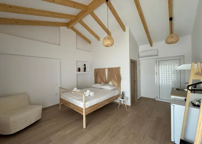 Nikludin & Tatil Evi