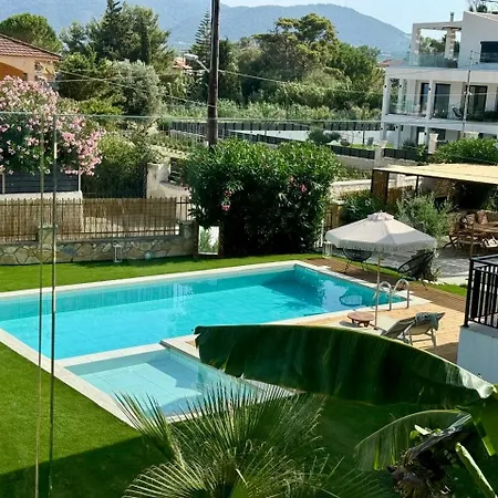 Dom wakacyjny Nikludin & *